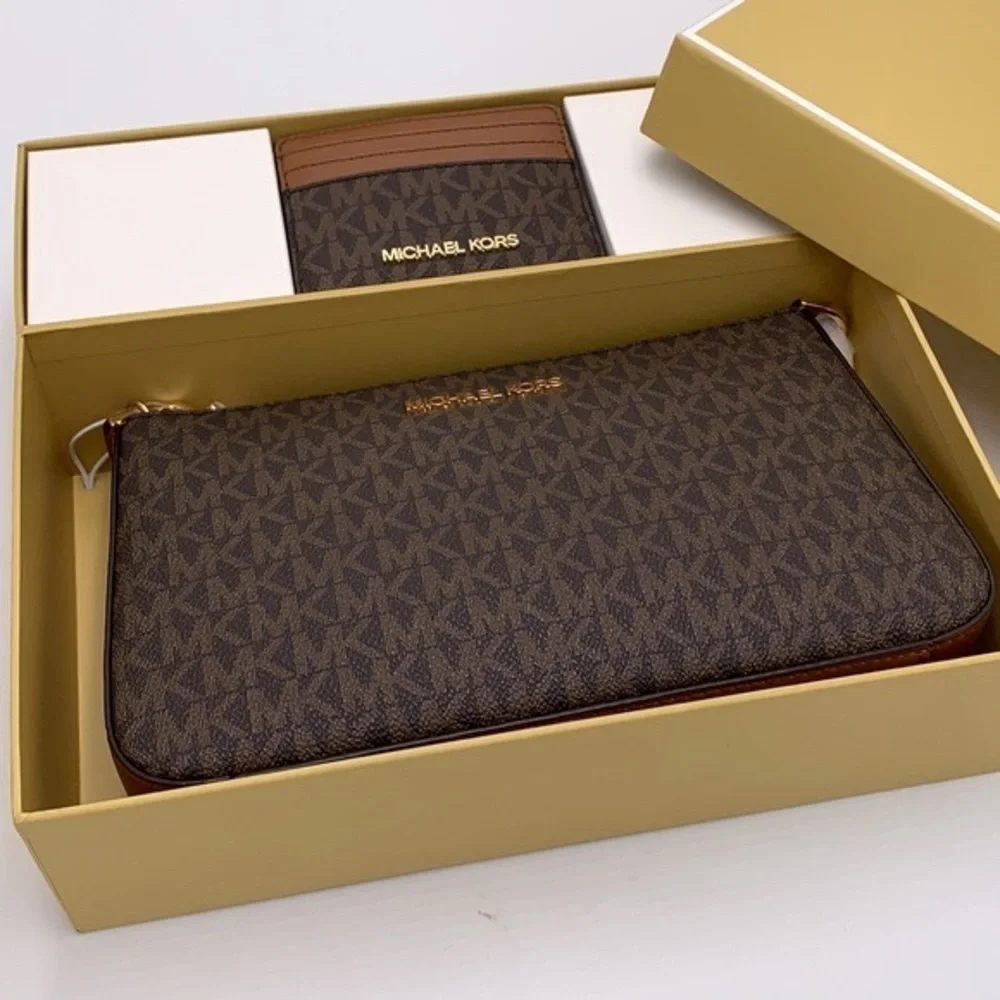 MICHAEL KORS GIFTABLE SHOULDER BAG & CARD HOLDER BOXED SET Brown signature NWT